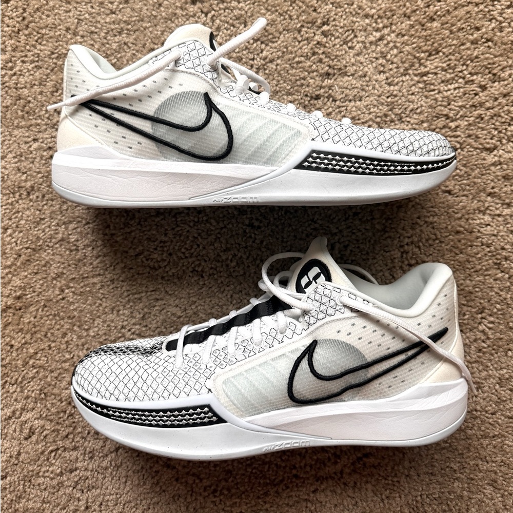 NIKE SABRINA 1